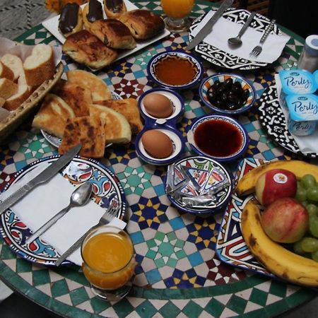 Medina Sky Hotel Fez Bagian luar foto